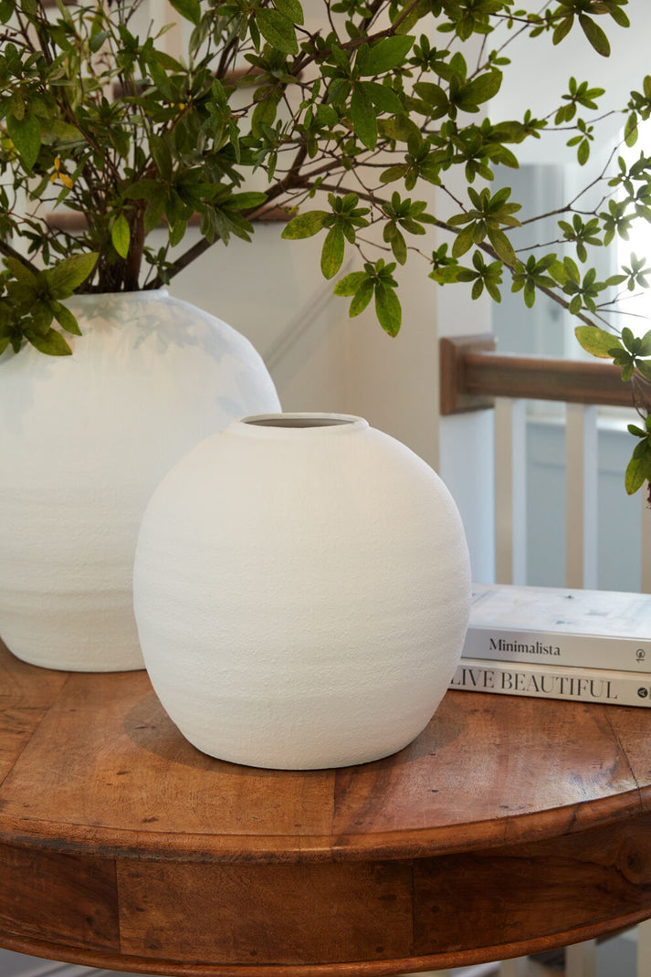 Konosa Cream Vase 11.5 x 10.75"