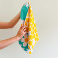 Buzzee | Blue Daisy Double-Sided Tea Towel
