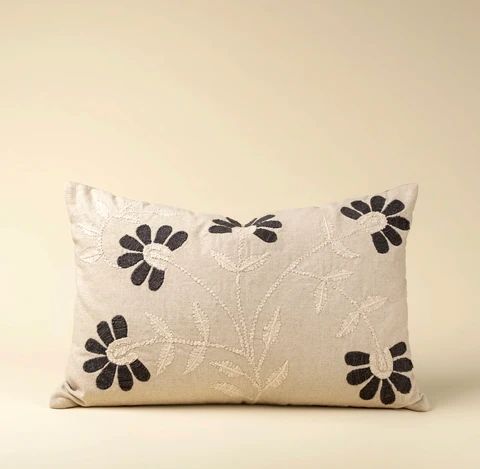 Petal Pillow - Charcoal 16 x 24"