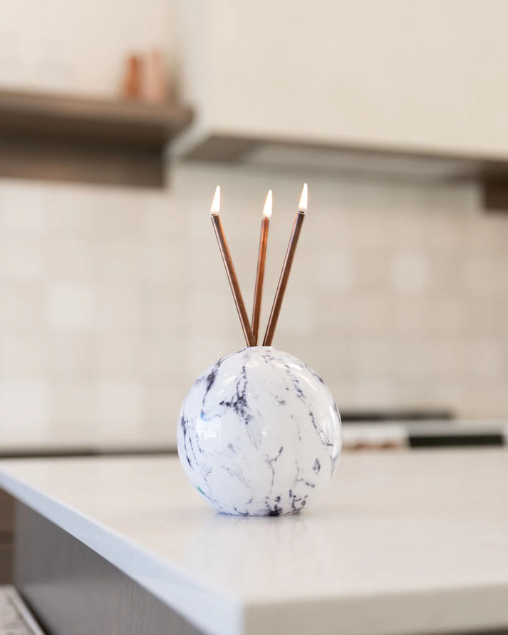Everlasting Candle Neva Vase – White Marble